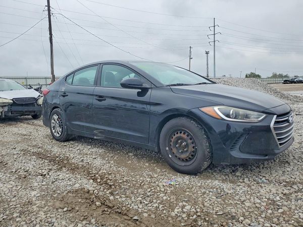 2018 HYUNDAI ELANTRA SE — Passenger 3/4