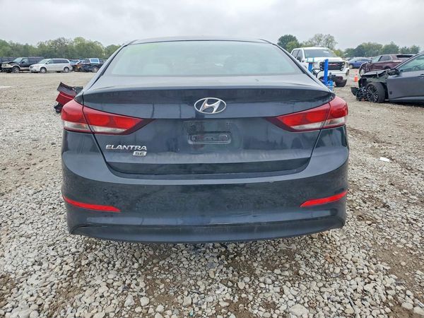 2018 HYUNDAI ELANTRA SE — DIRR
