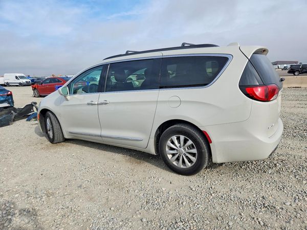 2017 CHRYSLER PACIFICA Touring L — DSRA