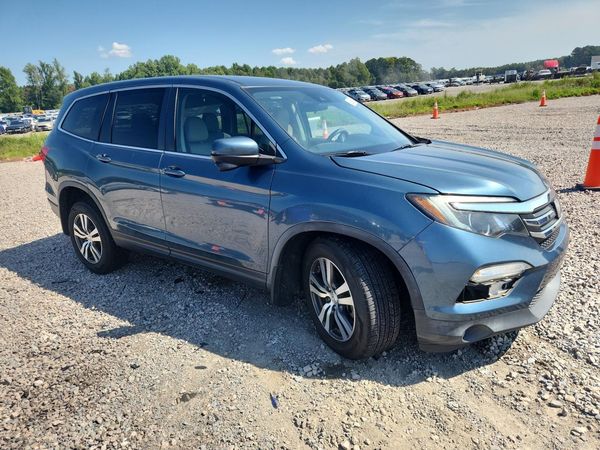 2018 HONDA PILOT EX SENSING — Passenger 3/4