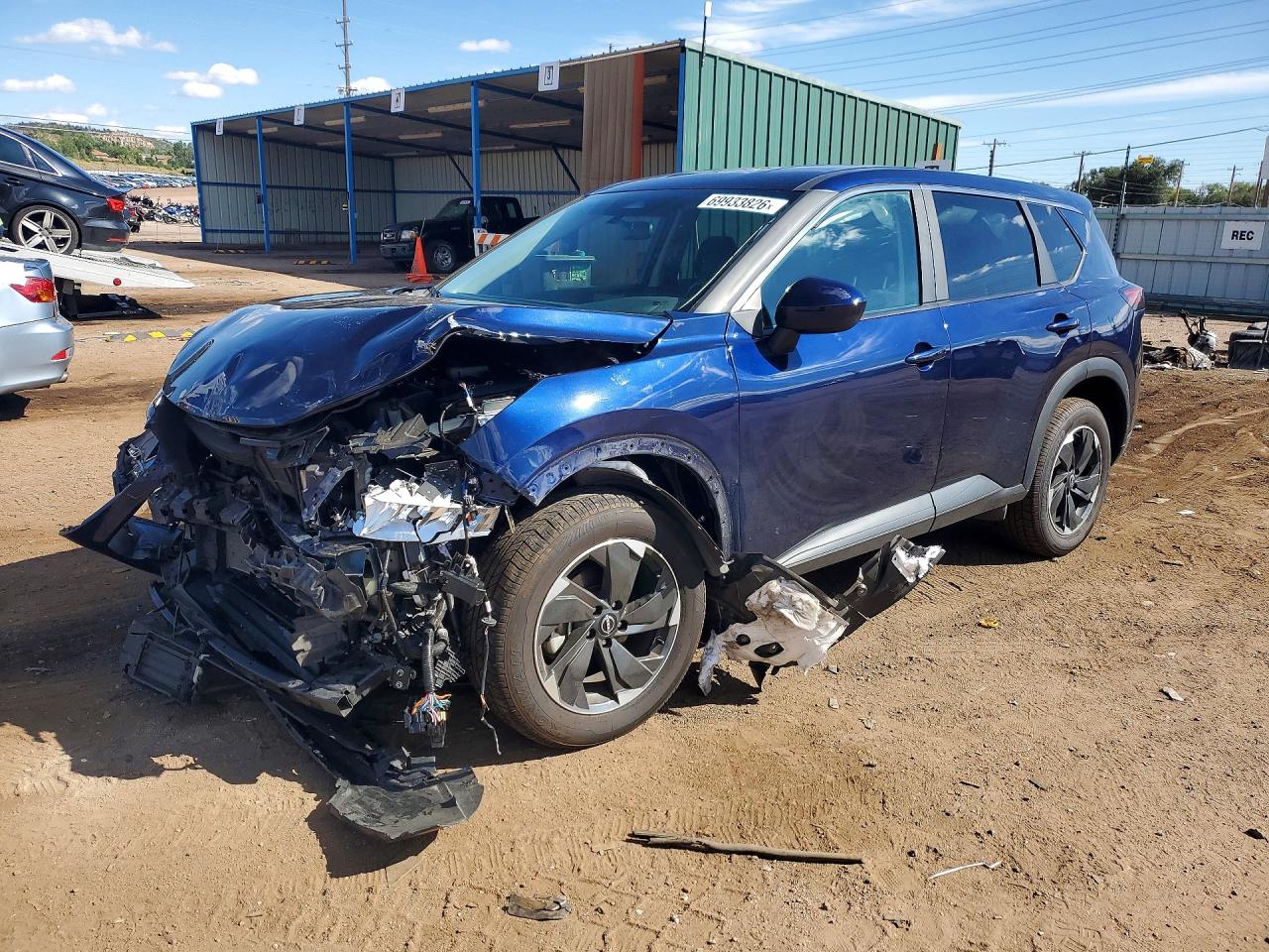 2025 NISSAN ROGUE SV — Front 3/4