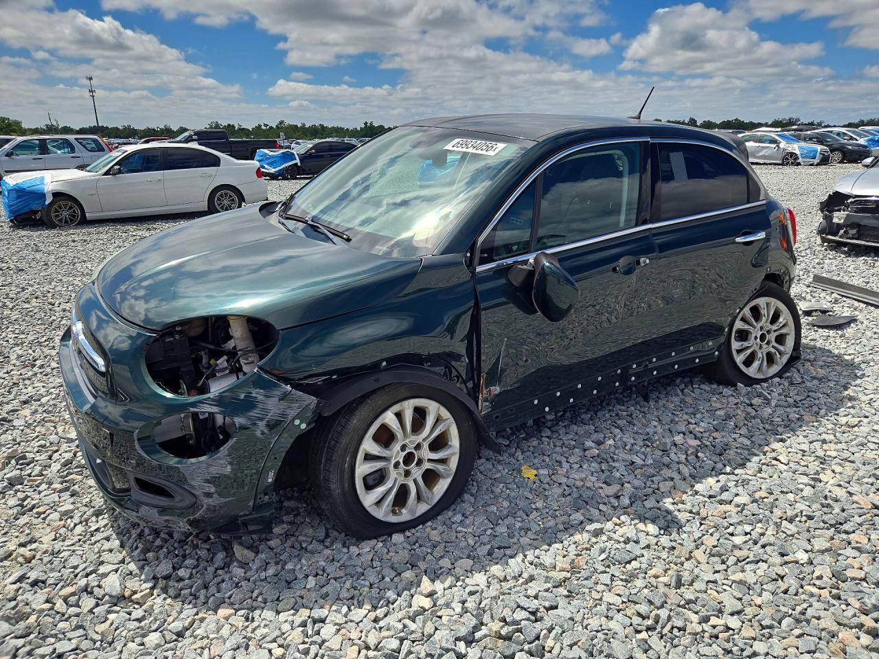 2016 FIAT 500 LOUNGE — Front 3/4