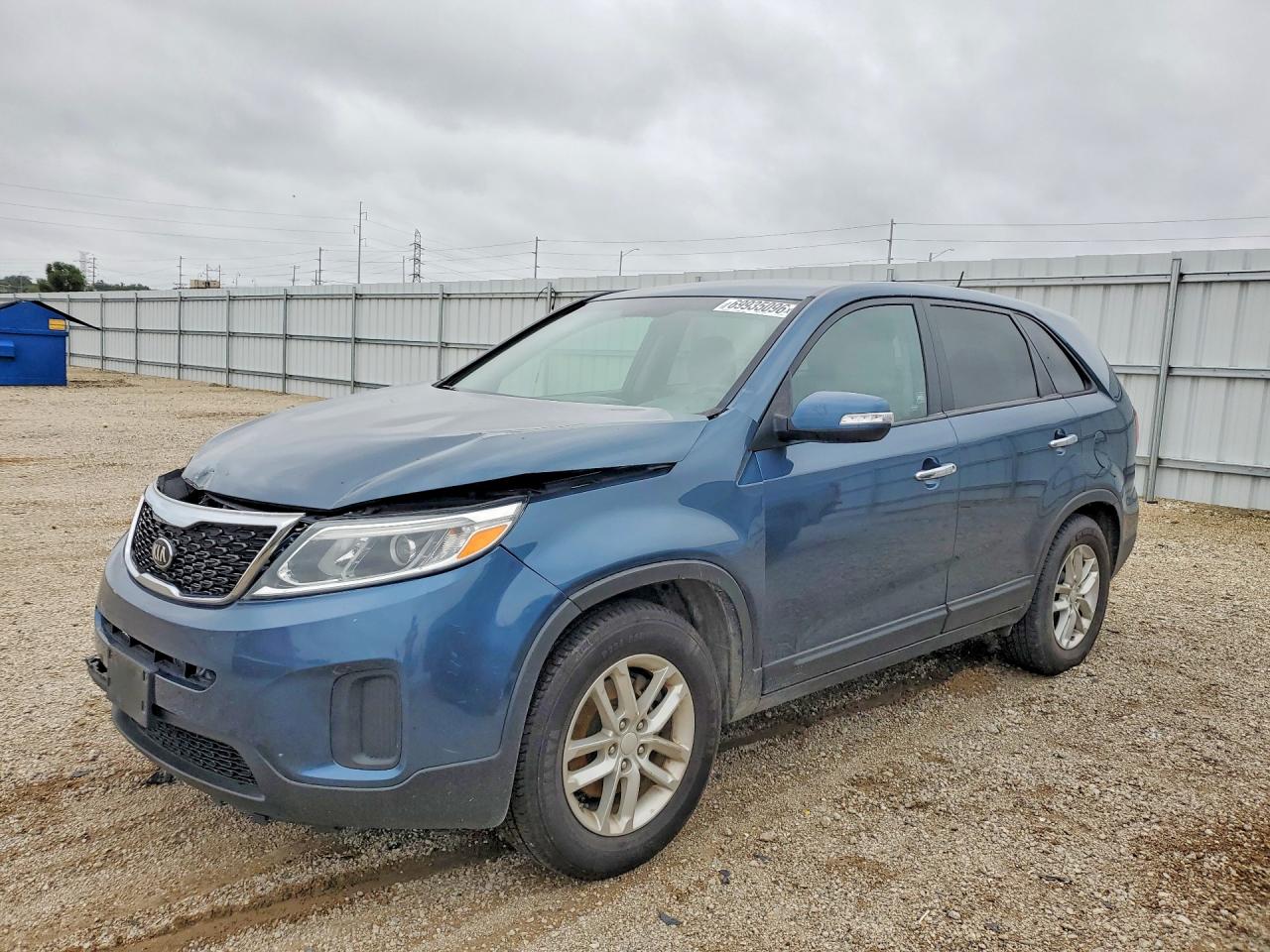 2014 KIA SORENTO Base/ LX — Front 3/4