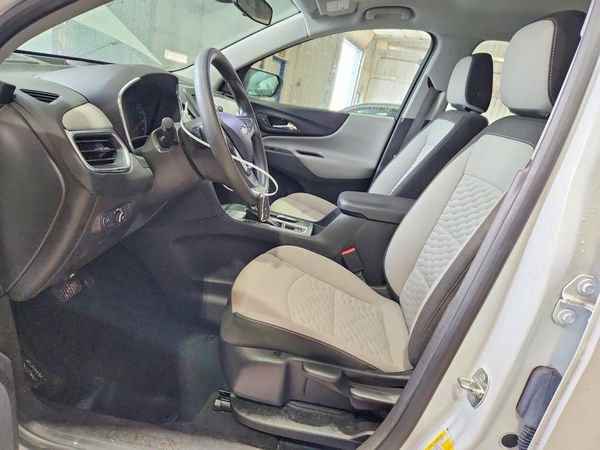 2020 CHEVROLET EQUINOX LS — DENT