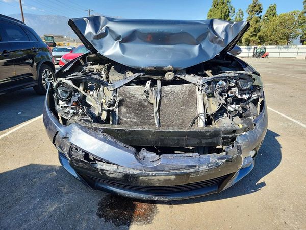 2016 TOYOTA COROLLA L/LE — Engine bay