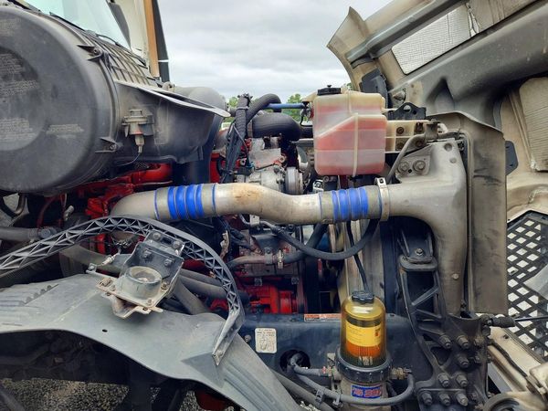 2017 VOLVO VNL — PSOE