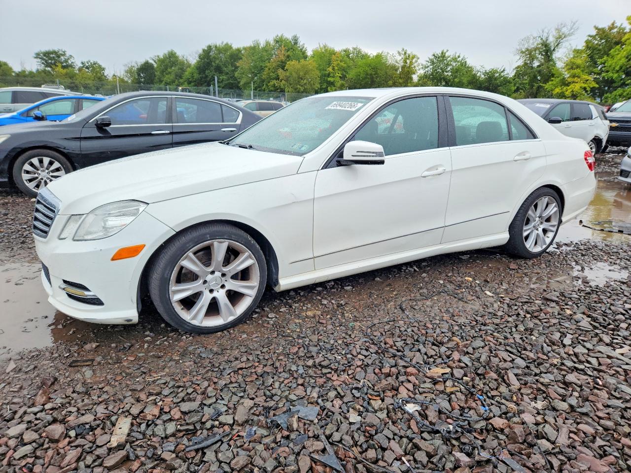 2013 MERCEDES-BENZ E E350 4-MATIC — Front 3/4