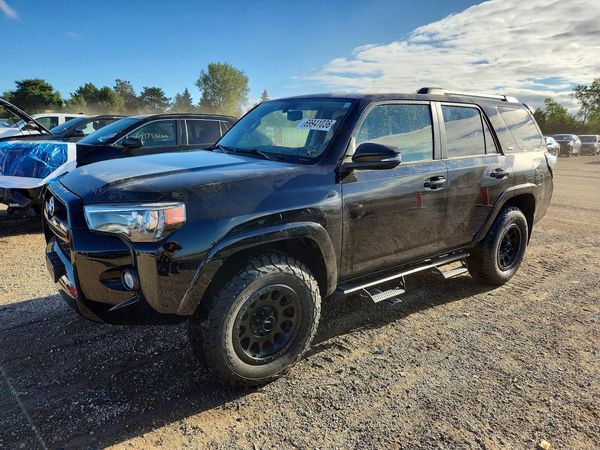 2019 TOYOTA 4RUNNER — DSFA — Front 3/4