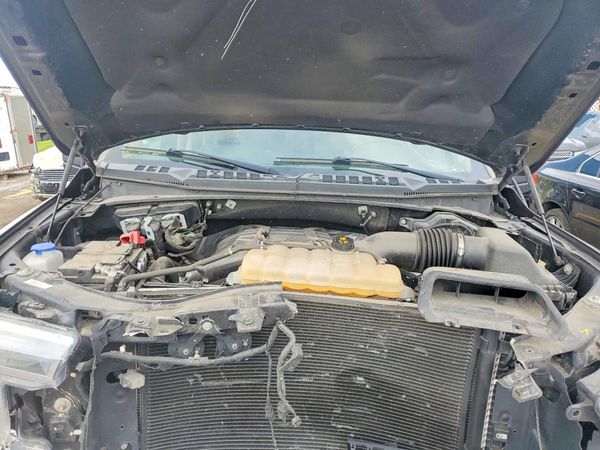 2018 FORD F150 — Engine bay