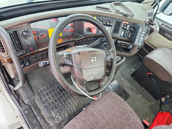 2018 VOLVO VNL — CKPT