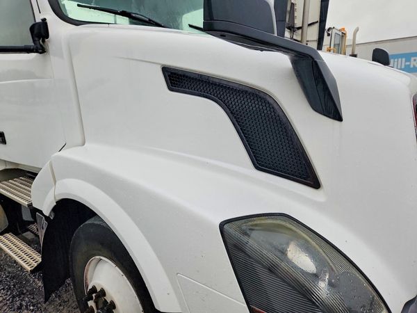 2018 VOLVO VNL — PSOE