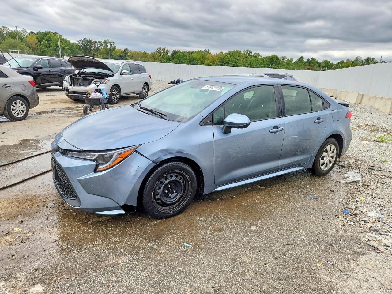 2020 TOYOTA COROLLA LE — Front 3/4