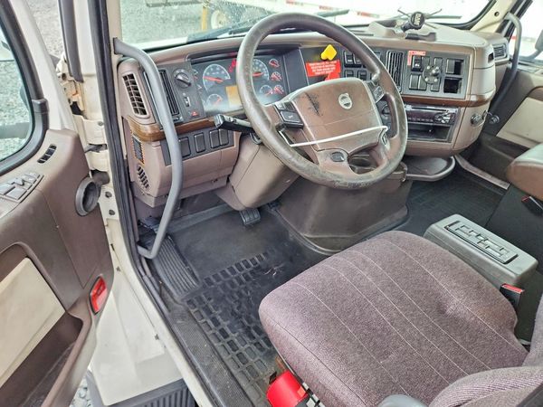 2016 VOLVO VNL — CKPT