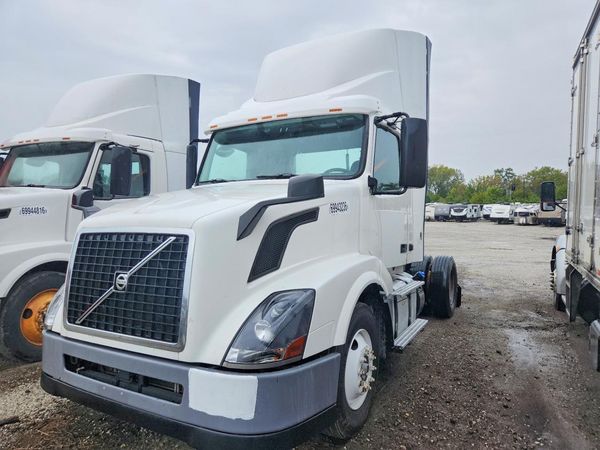 2016 VOLVO VNL — DSFA — Front 3/4