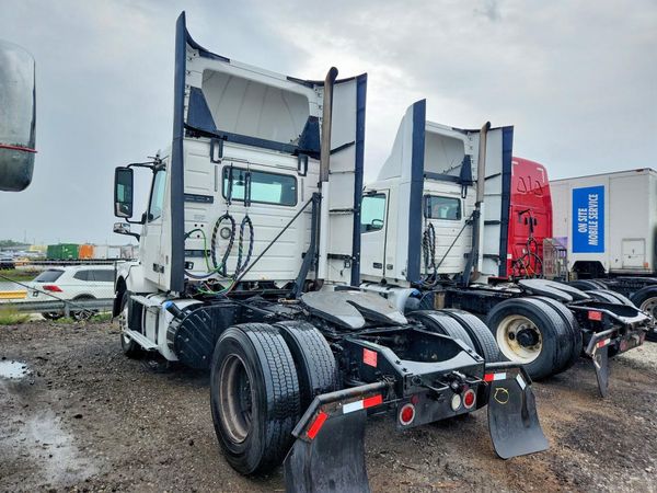 2016 VOLVO VNL — DSRA
