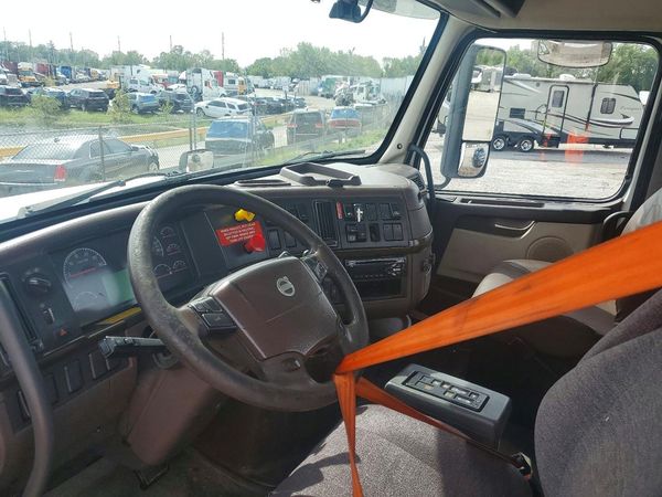 2016 VOLVO VNL — CKPT