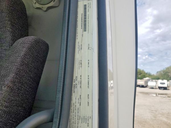 2016 VOLVO VNL — GVWR