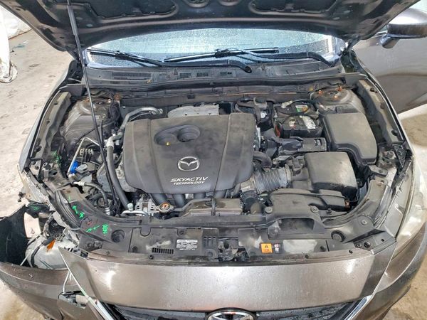 2014 MAZDA 3 Grand Touring/GT — Engine bay