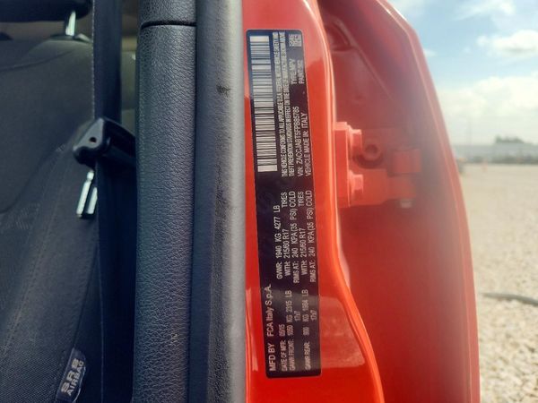2015 JEEP RENEGADE — VINS