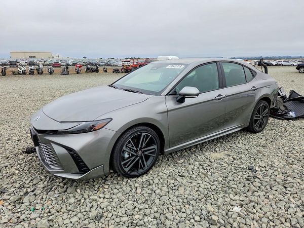 2025 TOYOTA CAMRY — DSFA — Front 3/4