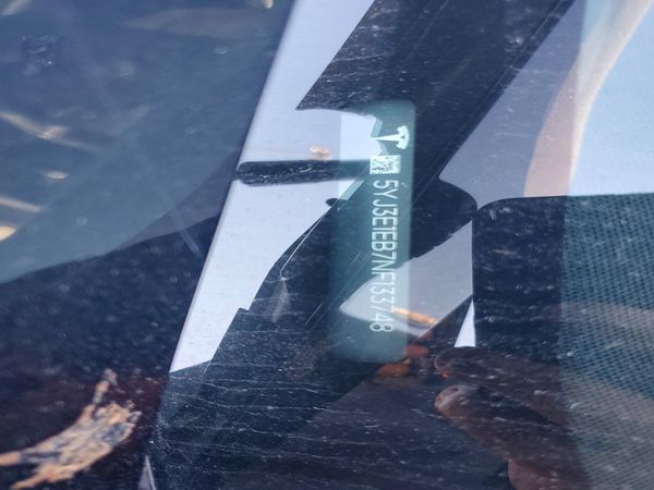 2022 TESLA MODEL 3 AW — VINS