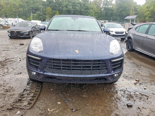 2017 PORSCHE MACAN — DIRF