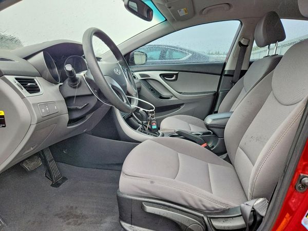 2015 HYUNDAI ELANTRA GLS(Middle) — DENT
