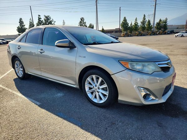 2013 TOYOTA CAMRY SOLA Hybrid — Passenger 3/4