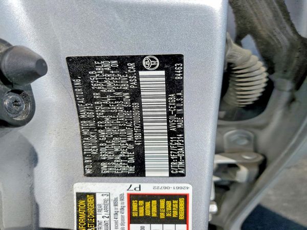 2013 TOYOTA CAMRY Hybrid — VINS