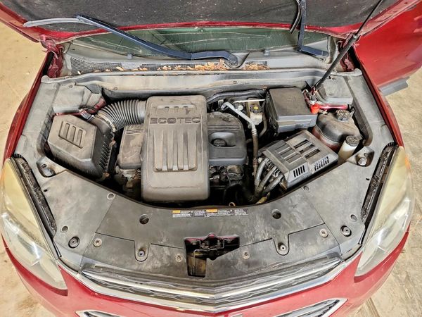 2017 CHEVROLET EQUINOX LT / FL — Engine bay