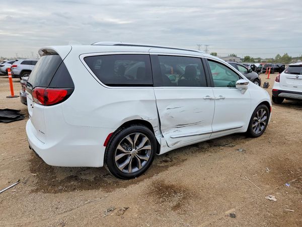 2018 CHRYSLER PACIFICA Limited — PSRA
