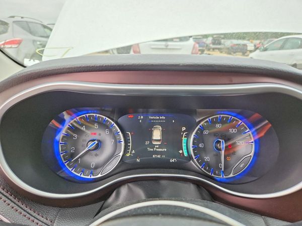 2018 CHRYSLER PACIFICA Limited — ODOM