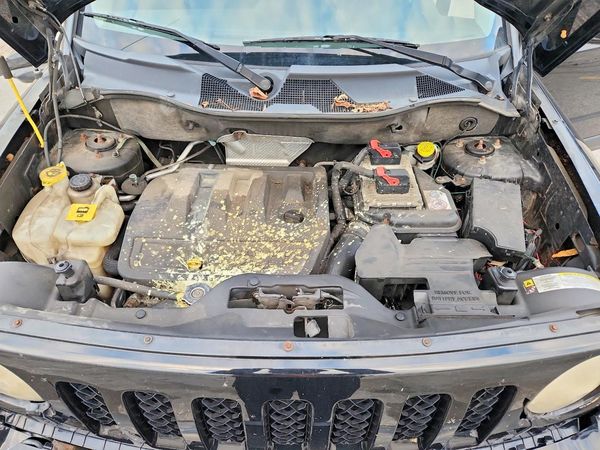 2012 JEEP PATRIOT Sport — Engine bay