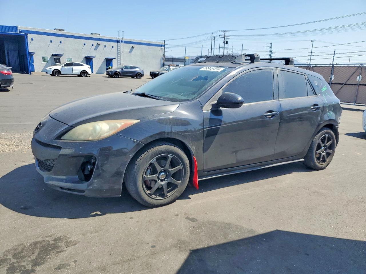 2013 MAZDA 3 Touring/GS — Front 3/4