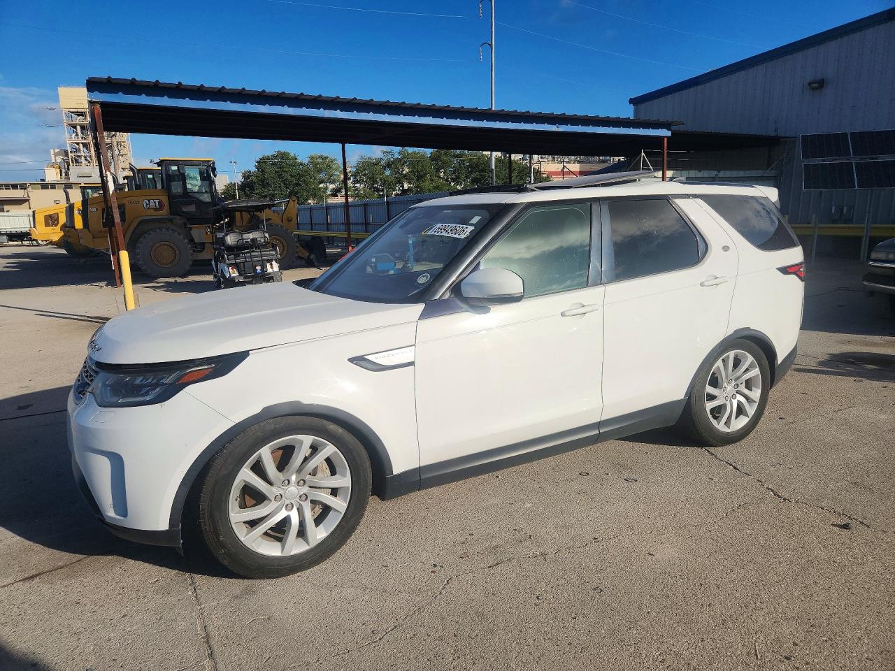 2018 LAND ROVER DISCOVERY HSE — Front 3/4