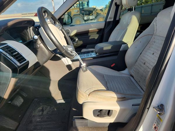 2018 LAND ROVER DISCOVERY HSE — DENT