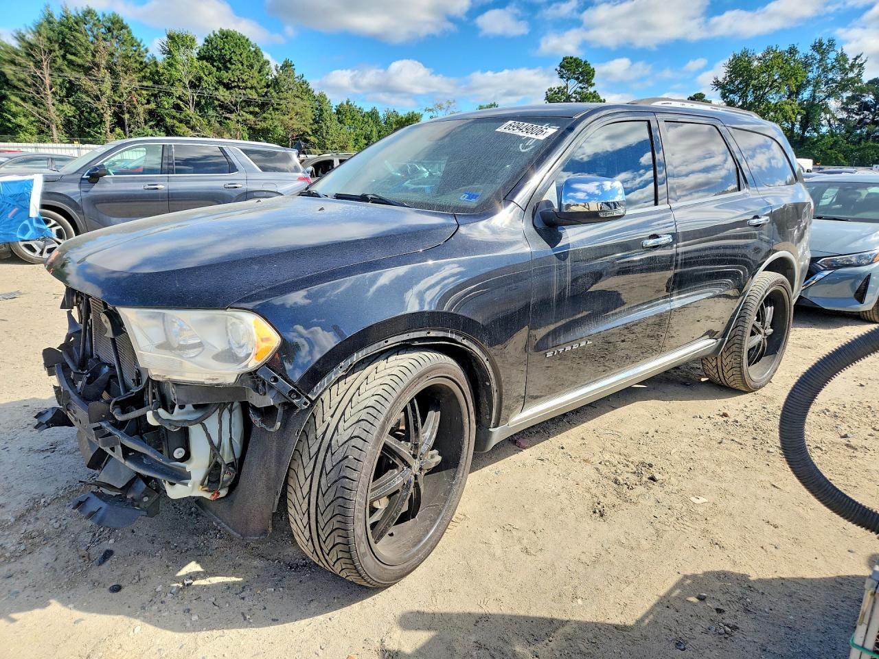 2012 DODGE DURANGO Citadel — Front 3/4