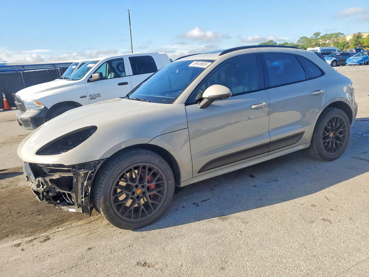 2021 PORSCHE MACAN GTS — Front 3/4