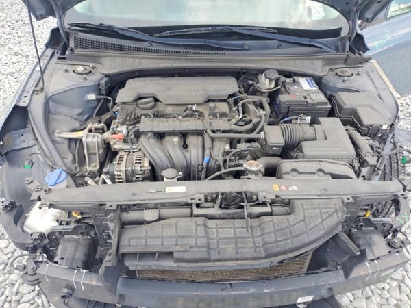 2021 HYUNDAI ELANTRA Blue — Engine bay