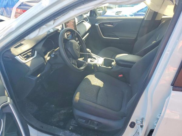 2024 TOYOTA RAV4 XLE — DENT