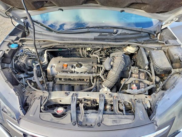 2012 HONDA CRV EX — Engine bay