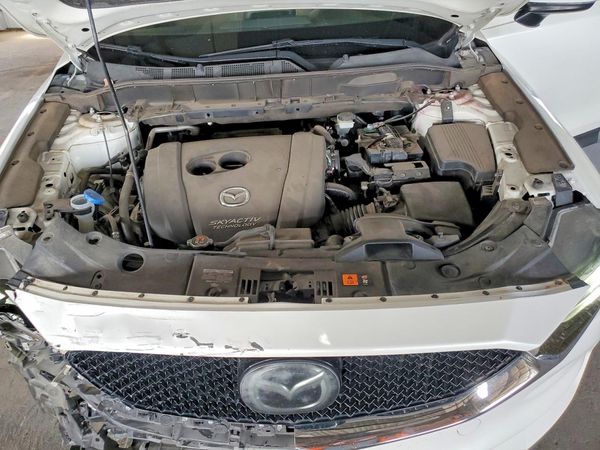 2018 MAZDA CX-5 Touring — Engine bay