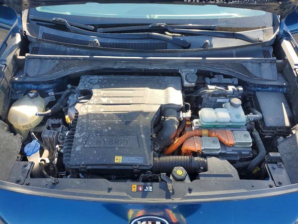 2020 KIA NIRO — Engine bay