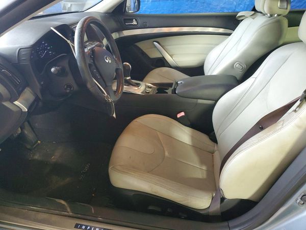 2015 INFINITI Q60 CONVERTIBLE — DENT