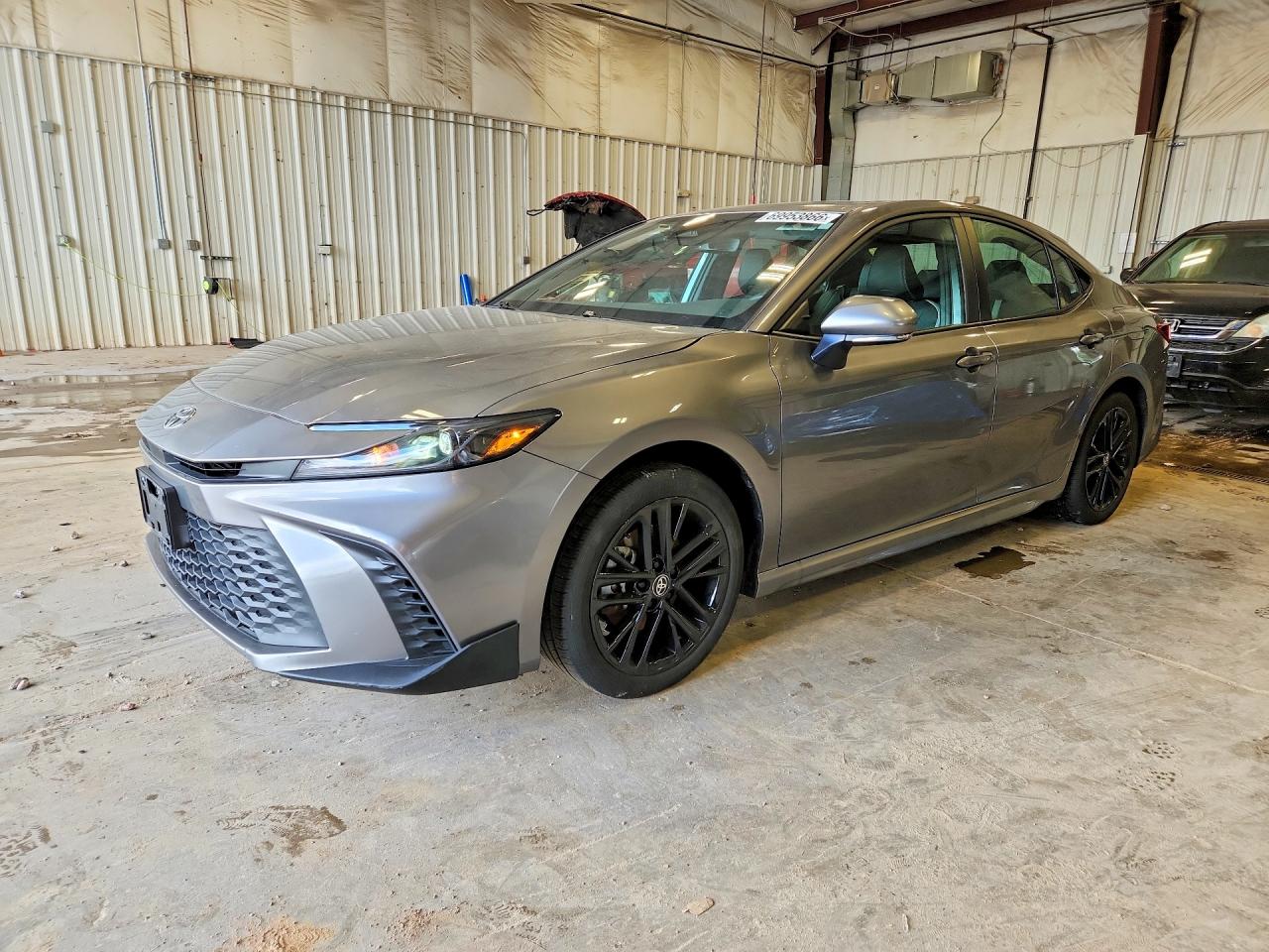2025 TOYOTA CAMRY — Front 3/4