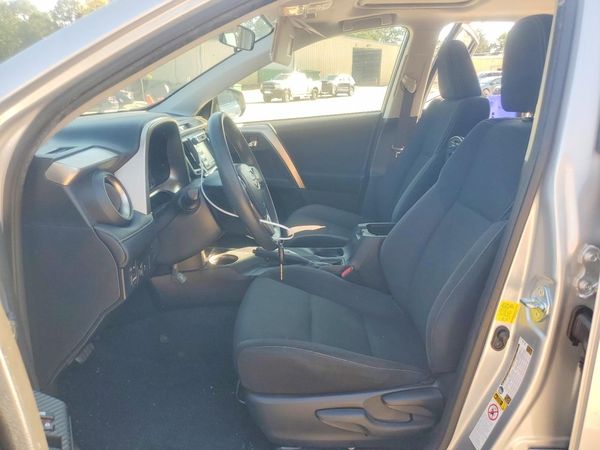 2015 TOYOTA RAV4 XLE (M Grade) — DENT