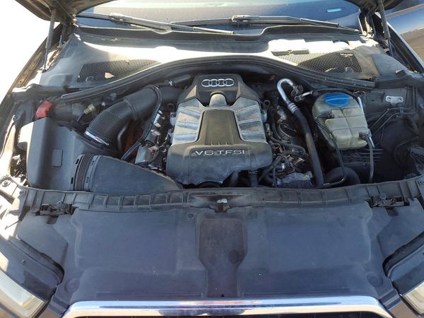 2012 AUDI A6 quattro Prestige — Engine bay