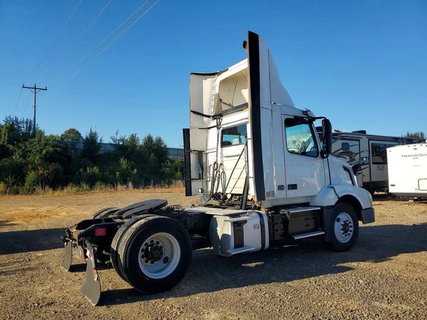 2018 VOLVO VN — PSRA