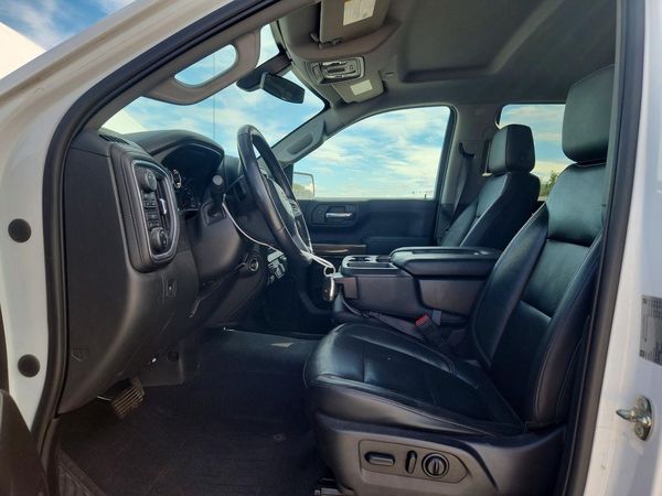 2019 CHEVROLET SILVERADO LT — DENT
