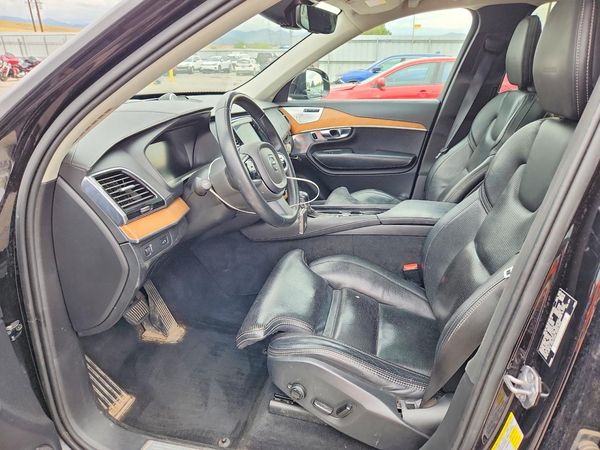 2019 VOLVO XC90 Inscription — DENT